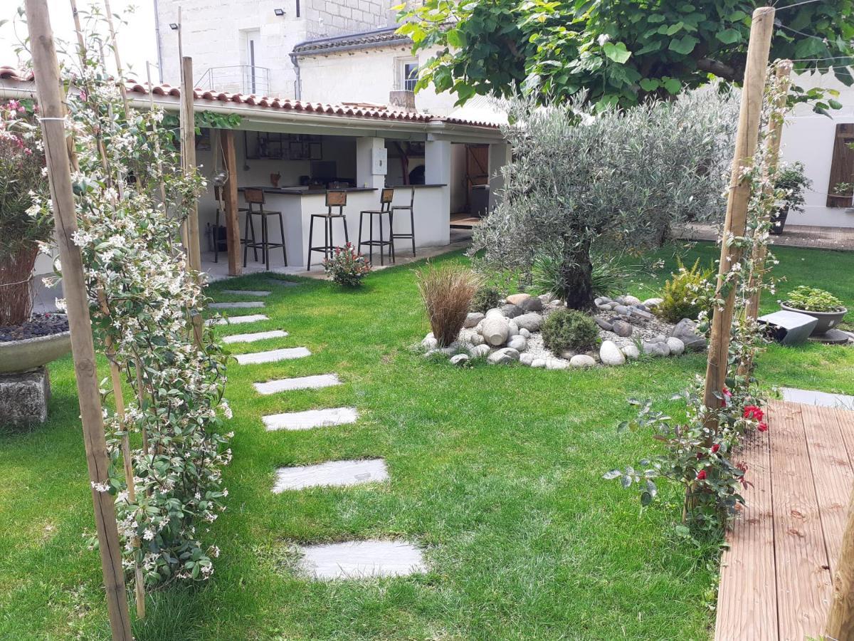 Chez Jeanfi Bed & Breakfast Fronsac  Exterior photo