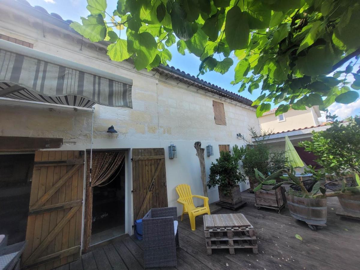 Chez Jeanfi Bed & Breakfast Fronsac  Exterior photo